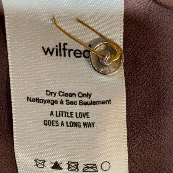 Wilfred Burgundy Chiffon Sheer Pleated Ruffle Collar Lourdes Blouse Size Medium - Picture 9 of 10